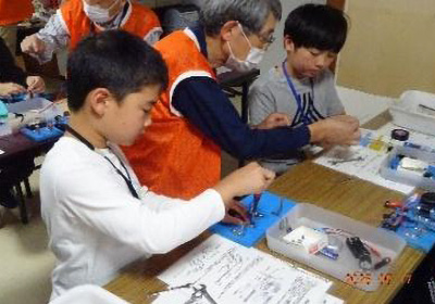 日立清水理科クラブへの寄付金贈呈 画像2