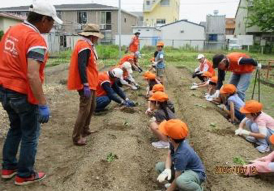 日立清水理科クラブへの寄付金贈呈 画像3